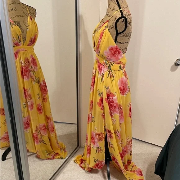 Xtaren Yellow Floral Maxi Dress - Picture 2 of 6